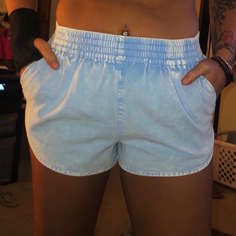 Forever 21 blue stretchy shorts NWOT